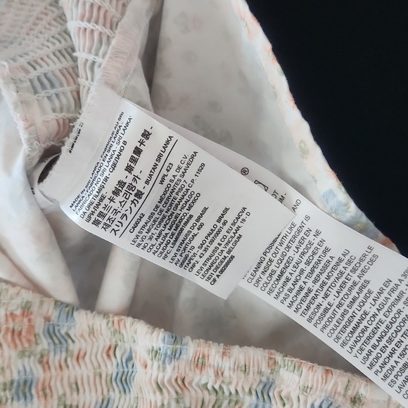 Levi's Peasant Crop Top - Picture 13 of 14